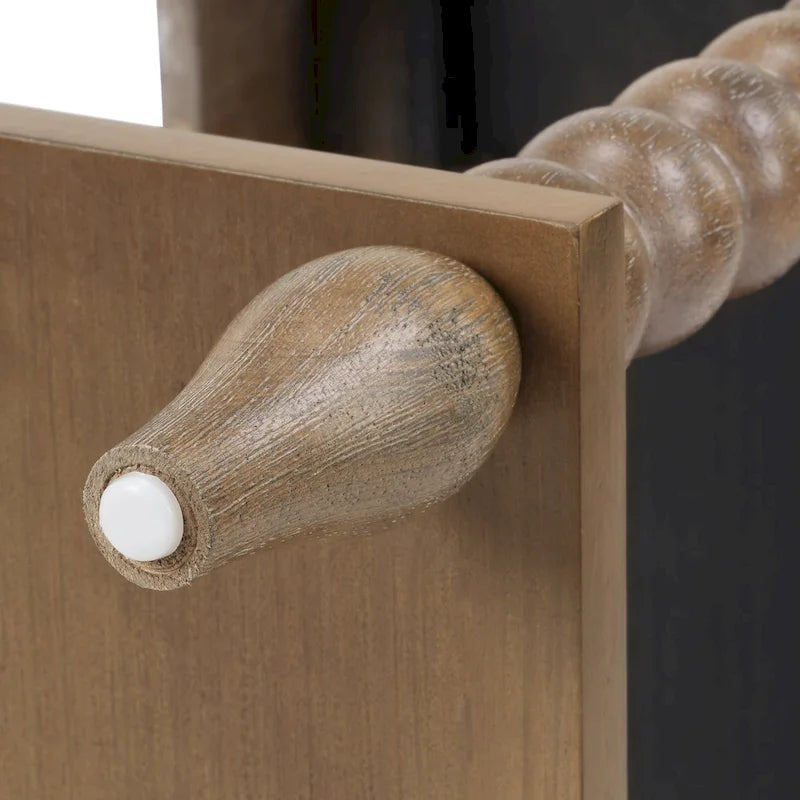 Traditioneller Beistelltisch aus Holz (60 cm) mit Spindelbeinen und USB-Anschluss